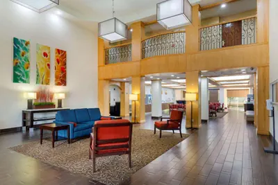 Photo 4 - Comfort Suites Milledgeville