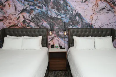 Photo 4 - Hotel Indigo Naperville Riverwalk by IHG