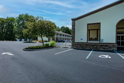 Photo 4 - Quality Inn Poughkeepsie