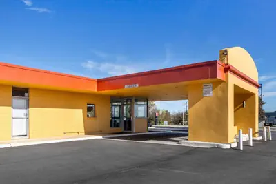 Photo 2 - Econo Lodge Gaffney