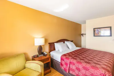 Photo 5 - Econo Lodge Gaffney