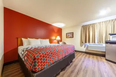 Photo 5 - Econo Lodge Sioux Center