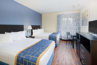 Photo 3 - Days Inn by Wyndham Macon I-75 North