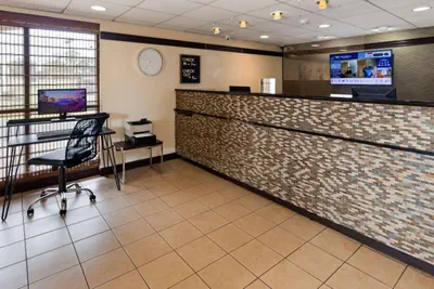 Photo 4 - SureStay Hotel by Best Western East Brunswick