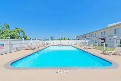 Photo 3 - Ramada by Wyndham Vineland Millville Area
