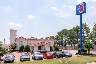 Photo 5 - Motel 6-North Little Rock, AR - McCain
