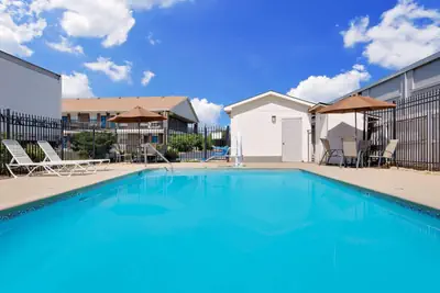 Photo 5 - Days Inn by Wyndham Demopolis