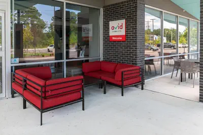 Photo 2 - avid hotel Summerville by IHG
