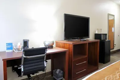 Photo 3 - Comfort Inn & Suites Fultondale Gardendale I-65