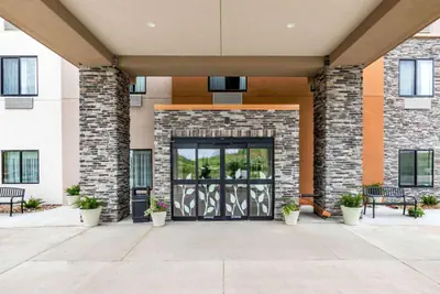 Photo 3 - Sleep Inn & Suites West Des Moines near Jordan Creek