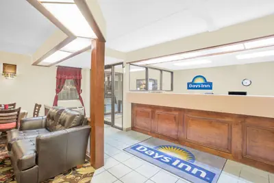 Photo 3 - Days Inn by Wyndham Eufaula AL