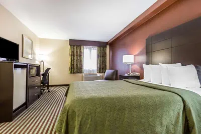 Photo 4 - Quality Inn Mount Vernon, IL