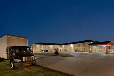 Photo 4 - Super 8 by Wyndham Sikeston/Miner Area