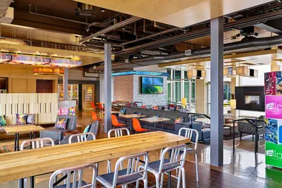 Photo 4 - Aloft by Marriott Denver Airport at Gateway Park