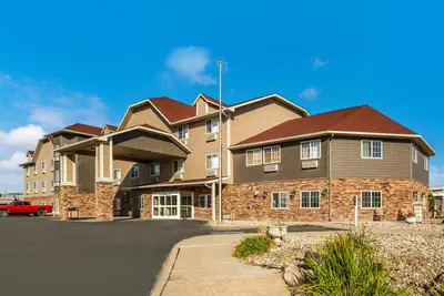 Photo 4 - Red Roof Inn & Suites Omaha - Council Bluffs