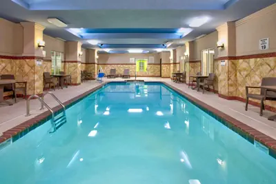 Photo 4 - La Quinta Inn & Suites by Wyndham Little Rock - Bryant