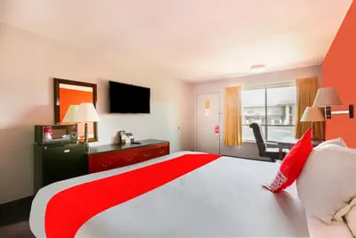 Photo 5 - OYO Hotel Texarkana North Heights AR Hwy I-30