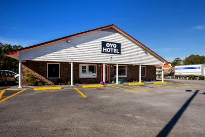 Photo 2 - OYO Hotel Ridgeland East