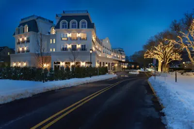 Photo 5 - The Chateau Grande Hotel