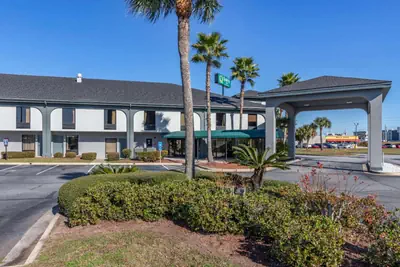 Photo 4 - Quality Inn Brunswick