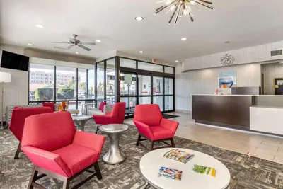 Photo 2 - Best Western Plus Castlerock Inn & Suites
