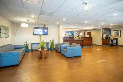Photo 4 - Holiday Inn Express - Newark Airport - Elizabeth by IHG