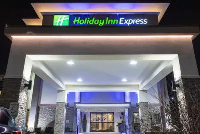 Photo 2 - Holiday Inn Express - Newark Airport - Elizabeth by IHG