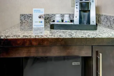 Photo 4 - Holiday Inn Express - Neptune by IHG