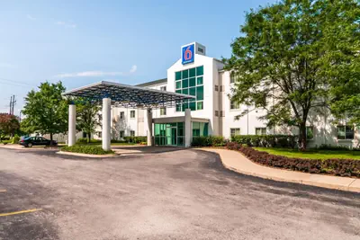 Photo 2 - Motel 6-Joliet, IL - Chicago - I-55
