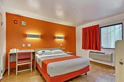 Photo 3 - Motel 6-Glenview, IL - Chicago North