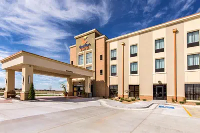 Photo 2 - Comfort Suites Liberal North