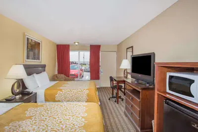 Photo 4 - Days Inn by Wyndham Blytheville