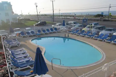 Photo 2 - Colton Court Motor Inn