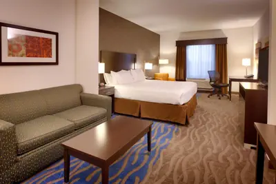 Photo 5 - Holiday Inn Express & Suites Overland Park by IHG