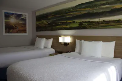 Photo 5 - Days Inn by Wyndham Colby