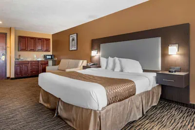 Photo 3 - Best Western the Inn at the Fairgrounds