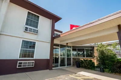 Photo 5 - OYO Hotel Morton East Peoria I-74