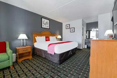 Photo 4 - OYO Hotel Lake Park-Valdosta I-75, Exit 5