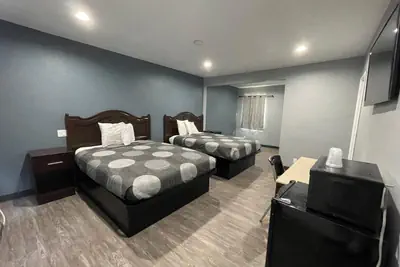 Photo 2 - Cornett Motel