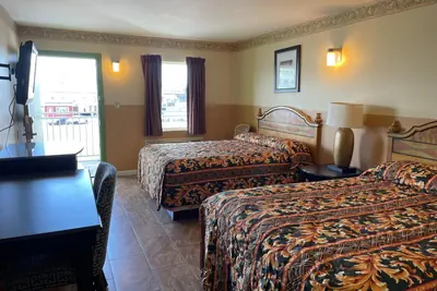 Photo 2 - Sea Palace Inn