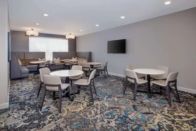 Photo 4 - Sonesta ES Suites Atlanta Kennesaw Town Center