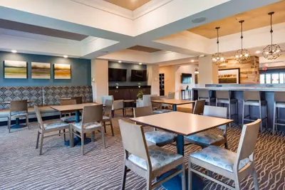Photo 5 - Best Western Plus Overland Inn