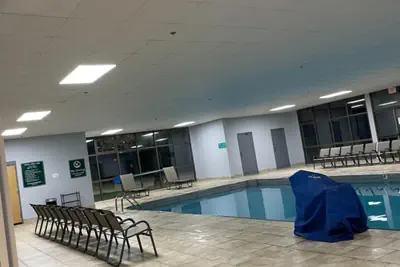 Photo 3 - La Quinta Inn by Wyndham Davenport & Conference Center