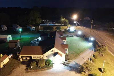 Photo 5 - Four Oaks Lodging