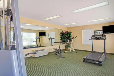 Photo 4 - Baymont by Wyndham Smithfield