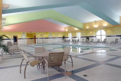 Photo 4 - Holiday Inn Express & Suites Springfield by IHG