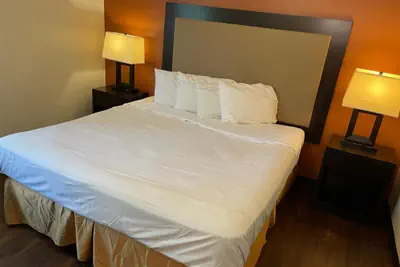 Photo 2 - Tourist Inn