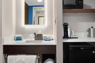 Photo 5 - Holiday Inn Express - Atlanta-Kennesaw by IHG