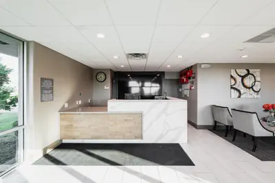 Photo 4 - Garden Executive Hotel