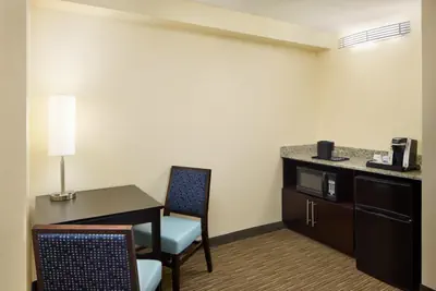 Photo 5 - Holiday Inn Express & Suites Alpharetta by IHG